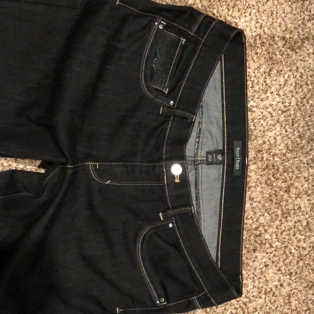 White House Black Market Noir Slim Leg Black Jeans 14R